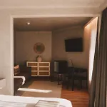 - Movement & Nature House * 圣克鲁斯