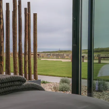 - Movement & Nature House Отель Санта-Круш