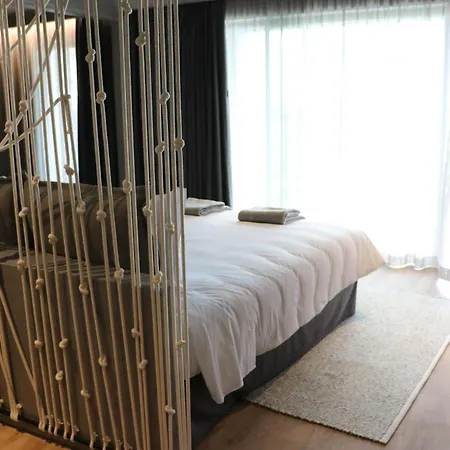 - Movement & Nature House Hotel *