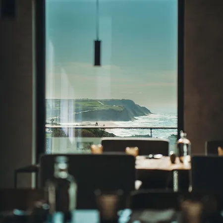 - Movement & Nature House Hotel *