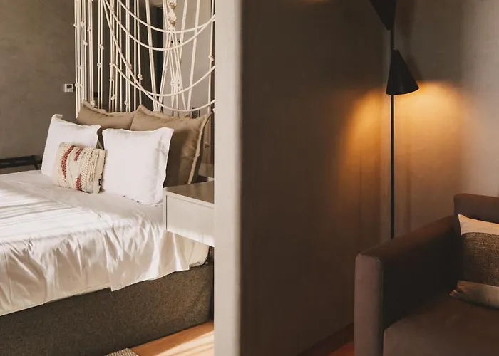 - Movement & Nature House Отель